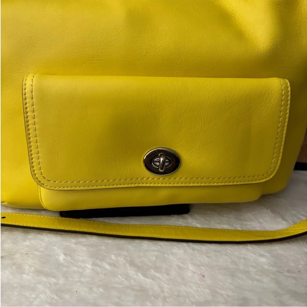 Coach Legacy Corteney Yellow Leather Shoulder/crossbody6 Bag - Picture 4 of 13